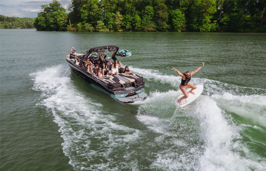 How to Do a 360 on a Wakesurfer