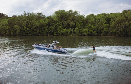 How to Safely Drive for a Wakesurfer
