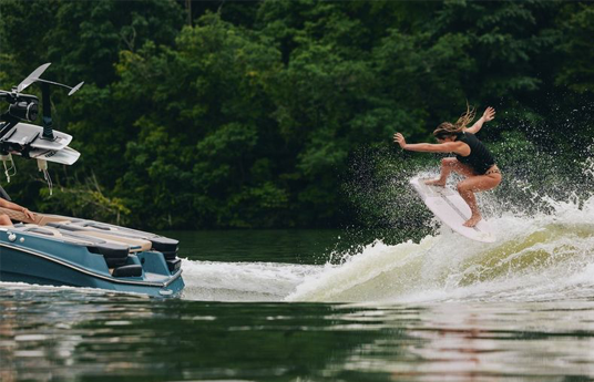 How to Do a 360 on a Wakesurfer