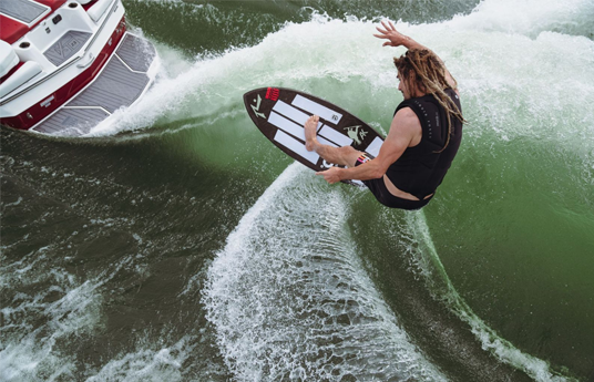 How to Teach Someone How to Wakesurf